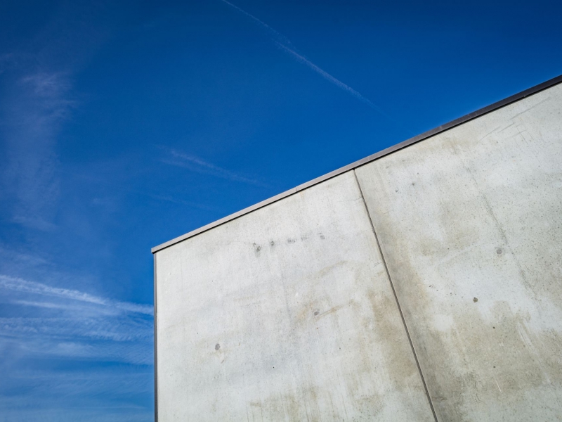 Afscheidsruimte Woumen - De Witte Kamer - Landschapsarchitectuur en interieurarchitectuur voor kleine, grote en zotte projecten